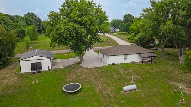 19807 NE 192ND Street, Holt, MO 64048