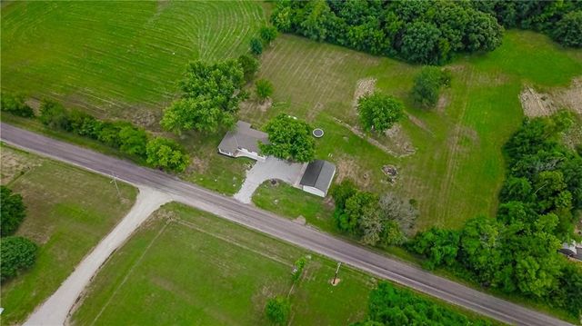 19807 NE 192ND Street, Holt, MO 64048