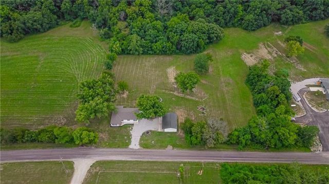 19807 NE 192ND Street, Holt, MO 64048