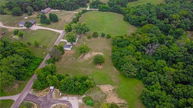 19807 NE 192ND Street, Holt, MO 64048