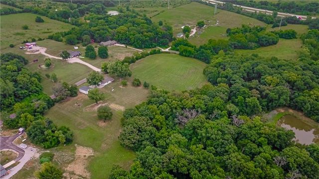 19807 NE 192ND Street, Holt, MO 64048