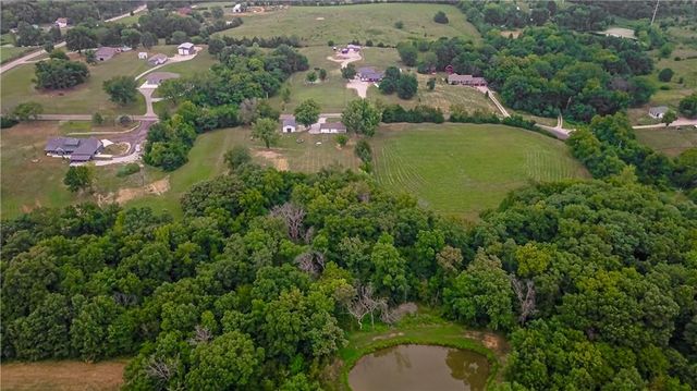 19807 NE 192ND Street, Holt, MO 64048