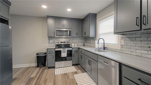 19807 NE 192ND Street, Holt, MO 64048