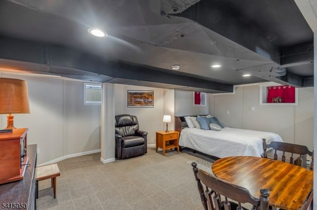 132 W 6Th Ave, Roselle Boro, NJ 07203