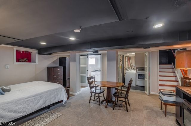 132 W 6Th Ave, Roselle Boro, NJ 07203