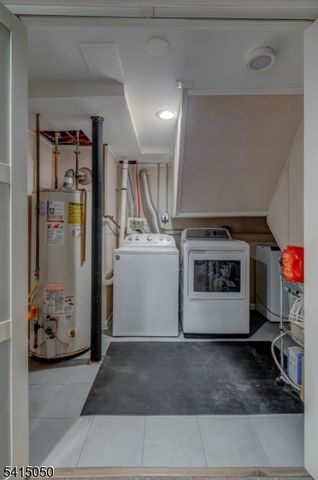 132 W 6Th Ave, Roselle Boro, NJ 07203