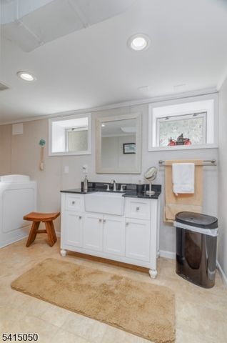 132 W 6Th Ave, Roselle Boro, NJ 07203