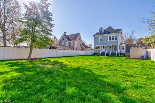 132 W 6Th Ave, Roselle Boro, NJ 07203