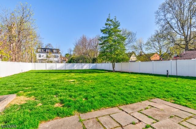 132 W 6Th Ave, Roselle Boro, NJ 07203