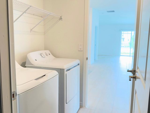 2318 ALLIUM ROSEUM LANE, Plant City, FL 33565