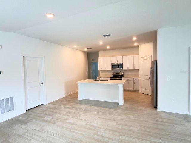 2318 ALLIUM ROSEUM LANE, Plant City, FL 33565