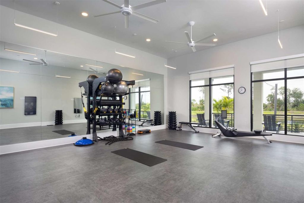 Image 27 of property listing at 11755 STARBRIGHT PATH, Venice, FL 34293