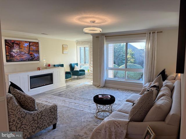 44 ASHLEY CT, Marlton, NJ 08053