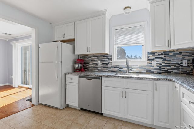 61 Zugibe Court, West Haverstraw, NY 10993