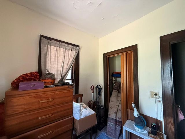 1002 8th Avenue E, Oskaloosa, IA 52577