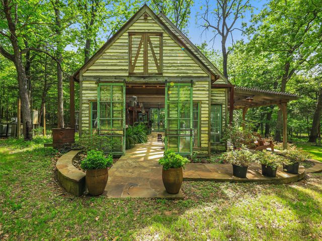 2769 RS County Road 3160, Emory, TX 75440