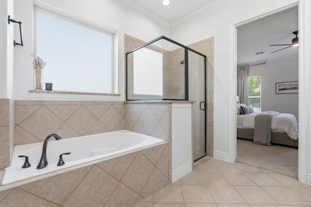 32 Waterford Way, Montgomery, TX 77356