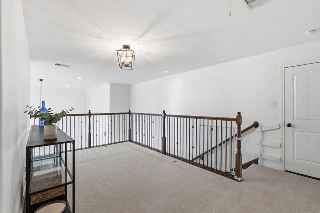 32 Waterford Way, Montgomery, TX 77356