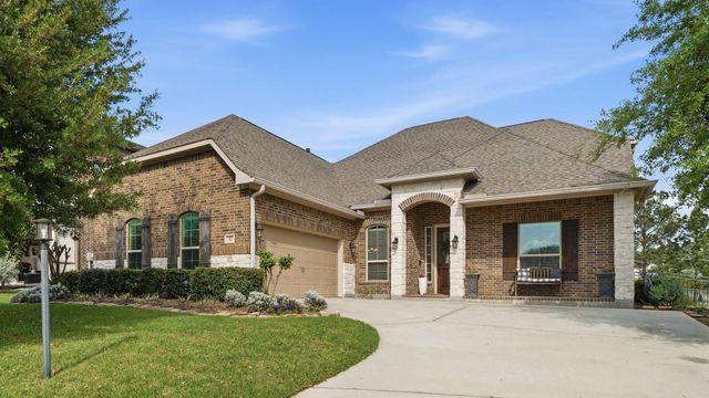 32 Waterford Way, Montgomery, TX 77356
