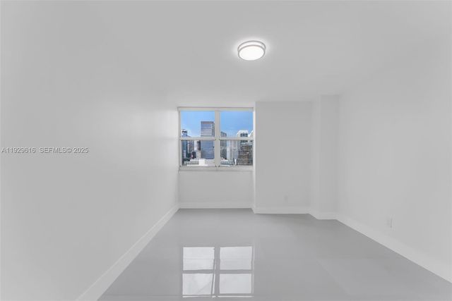 770 Claughton Island Dr 1401, Miami, FL 33131