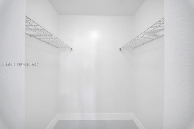 770 Claughton Island Dr 1401, Miami, FL 33131