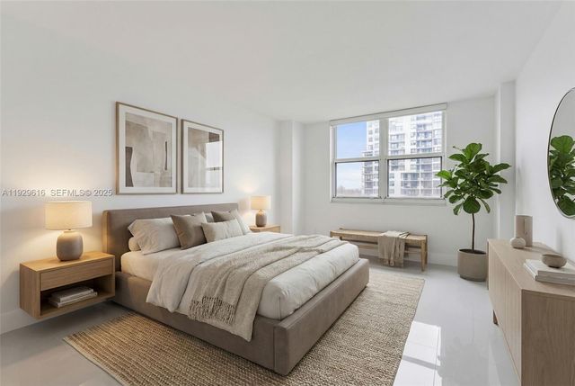 770 Claughton Island Dr 1401, Miami, FL 33131