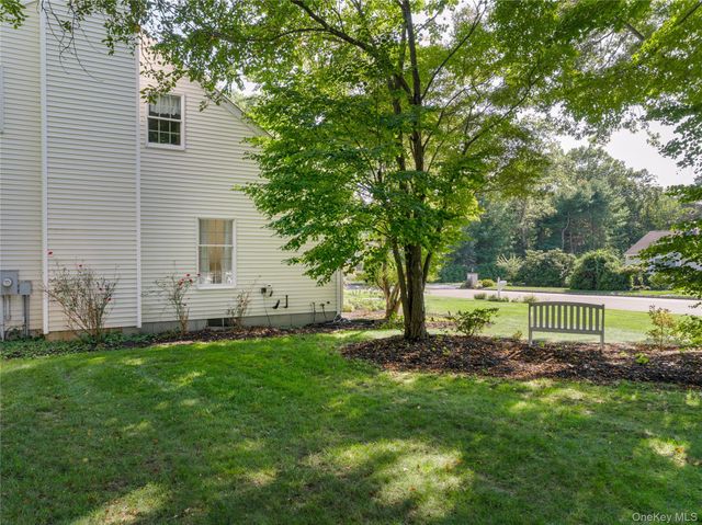 3 Mirabelle Court, Mount Sinai, NY 11766