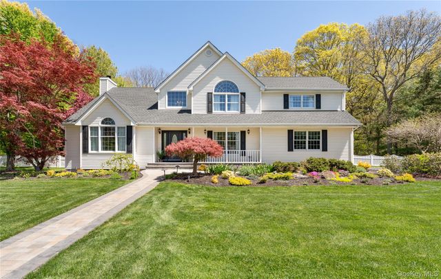 3 Mirabelle Court, Mount Sinai, NY 11766