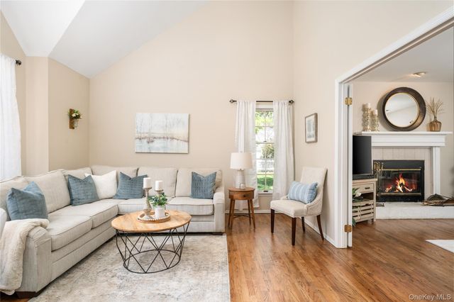 3 Mirabelle Court, Mount Sinai, NY 11766