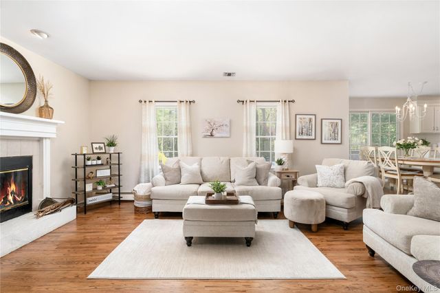 3 Mirabelle Court, Mount Sinai, NY 11766