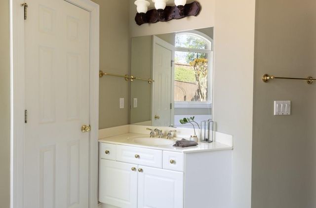 3617 Summit Oaks Drive NE, Roswell, GA 30075