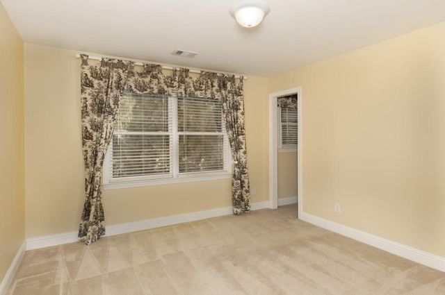 3617 Summit Oaks Drive NE, Roswell, GA 30075