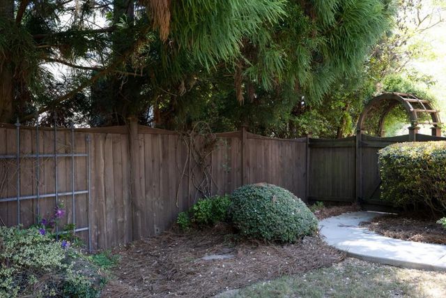 3617 Summit Oaks Drive NE, Roswell, GA 30075