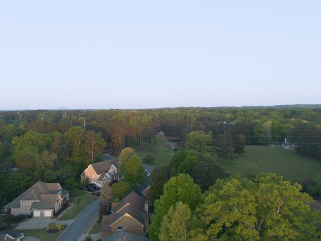 3617 Summit Oaks Drive NE, Roswell, GA 30075