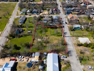 314 E Pecan ST, Taylor, TX 76574