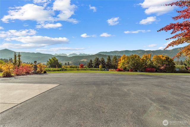 10755 North Road, Leavenworth, WA 98826