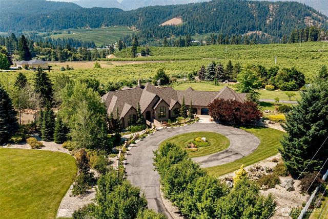 10755 North Road, Leavenworth, WA 98826