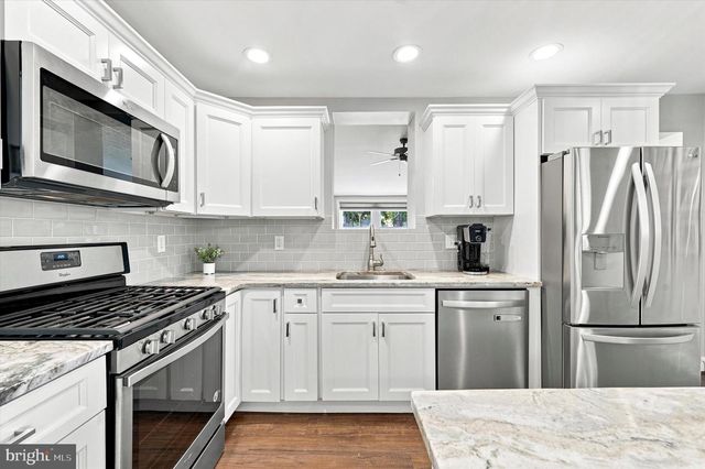 913 GIRARD AVE, Swarthmore, PA 19081