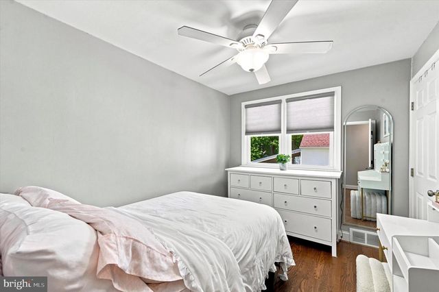 913 GIRARD AVE, Swarthmore, PA 19081
