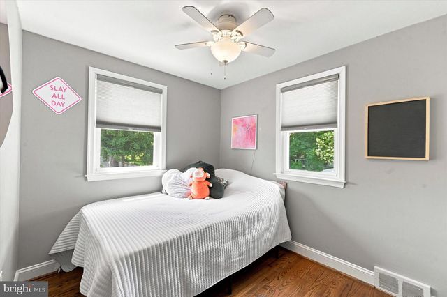 913 GIRARD AVE, Swarthmore, PA 19081