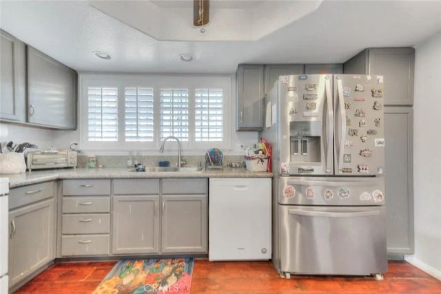 15800 Inyo, Victorville, CA 92395