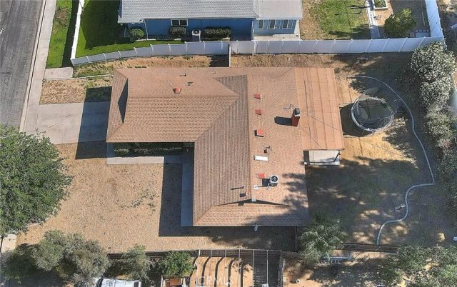15800 Inyo, Victorville, CA 92395