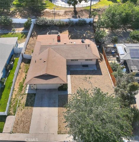 15800 Inyo, Victorville, CA 92395
