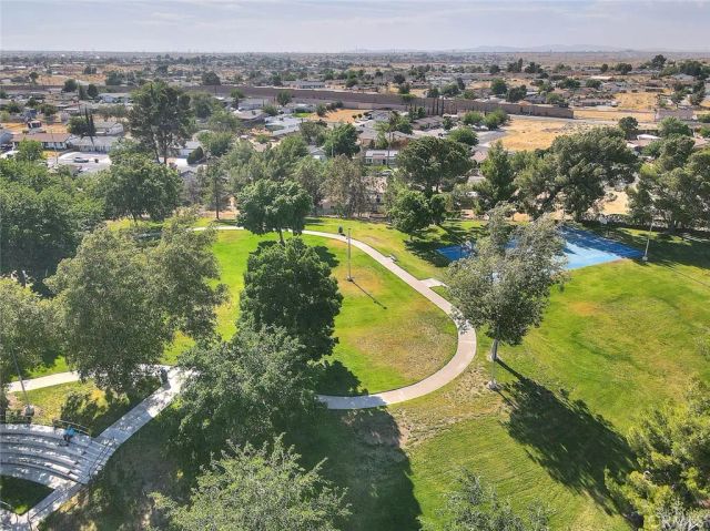 15800 Inyo, Victorville, CA 92395