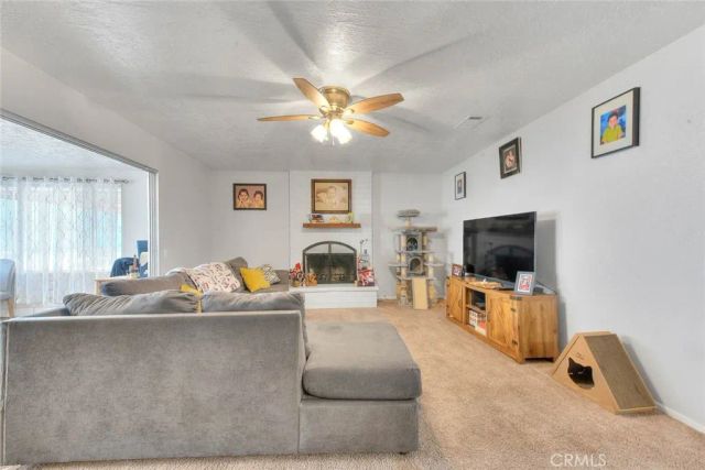 15800 Inyo, Victorville, CA 92395
