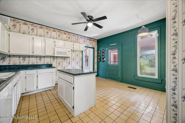 8207 Tchulahoma Road, Southaven, MS 38671