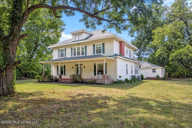 8207 Tchulahoma Road, Southaven, MS 38671