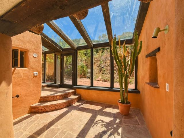 1692 Upper Canyon, Santa Fe, NM 87501