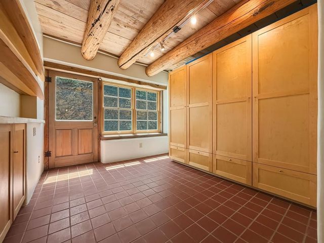 1692 Upper Canyon, Santa Fe, NM 87501