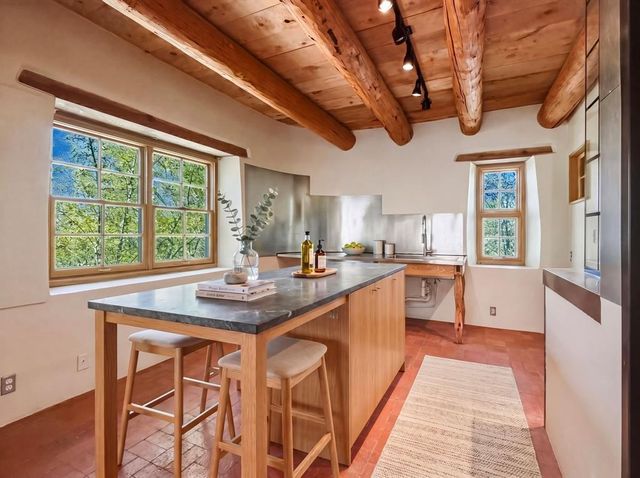 1692 Upper Canyon, Santa Fe, NM 87501
